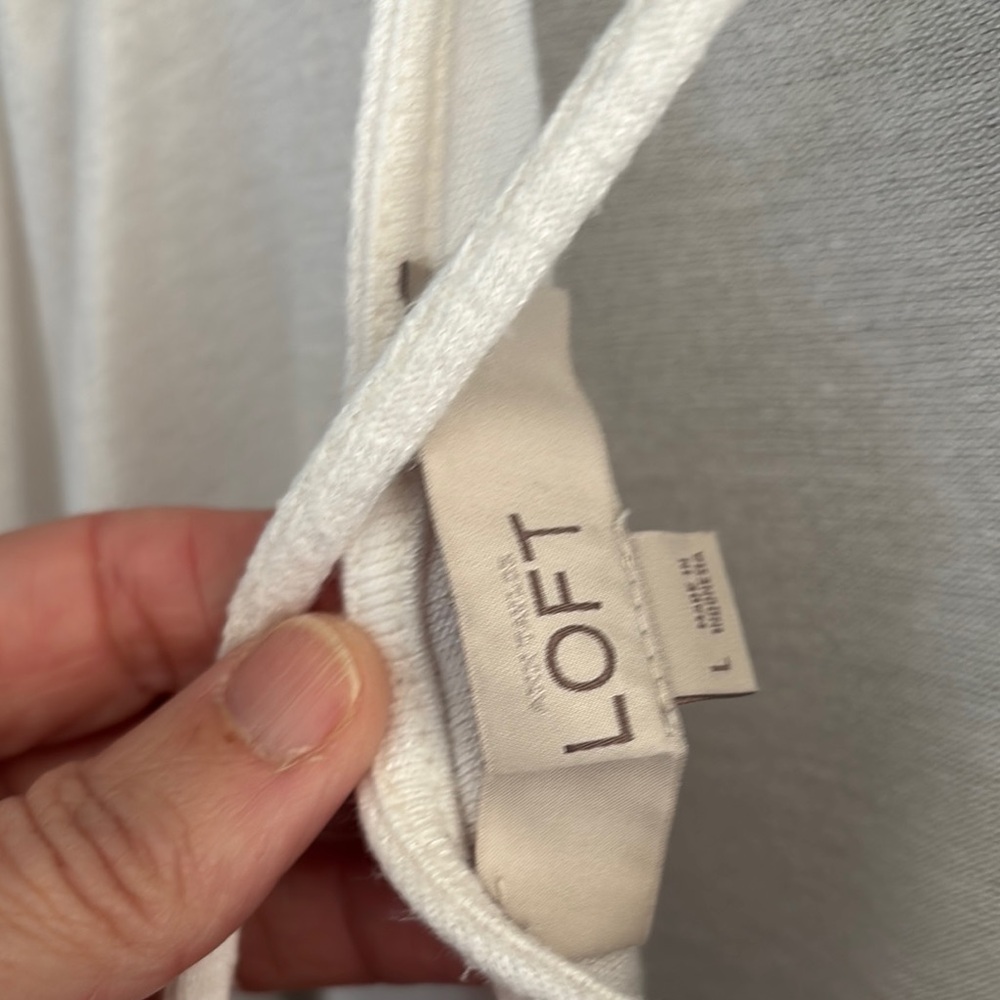 Elegant Cream Women's Top - Picture 5 of 5